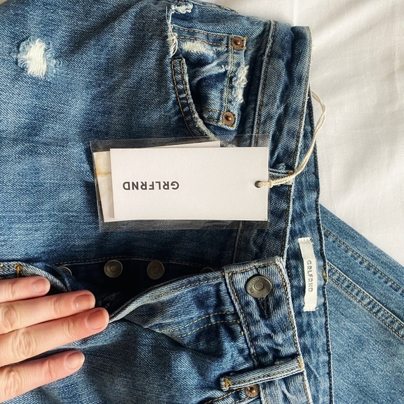 These are super cute Mika GRLFRND jeans. Retail:250. Never worn. New with tags - Picture 4 of 10